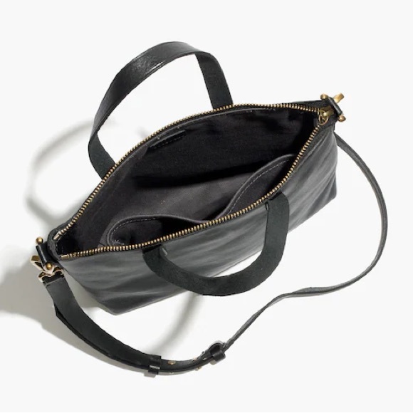 Madewell Transport Cross Body Bag in True Black Leather - Picture 2 of 9